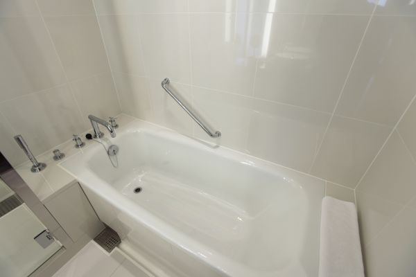 Cost of Bathtub Repair in Stone Mountain